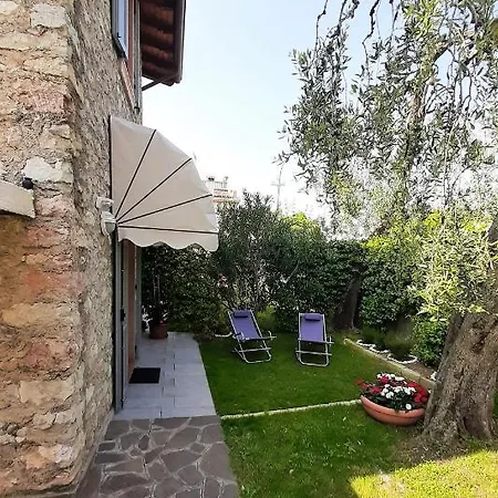 בית נופש Rustico Casetta Pia