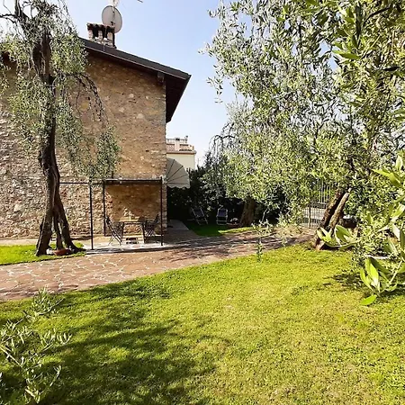 Rustico Casetta Pia مالتشيزينيه